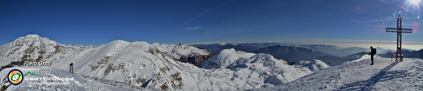 41 Vista panoramica da Cima Grem.jpg